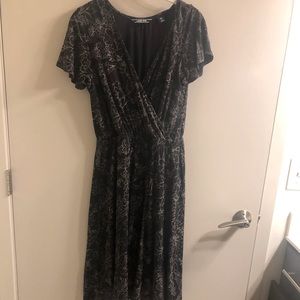 Land’s End mid-length flutter sleeve dress XS